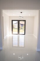 4490 NW 171 Terrace in Miami Gardens, FL - Building Photo