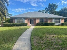 3657 Cathedral Cove Rd in Jacksonville, FL - Building Photo