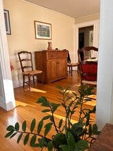 224 Albion St, Unit 1 in Wakefield, MA - Foto de edificio - Building Photo