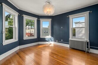 67 Cleverly Ct, Unit 3 in Quincy, MA - Foto de edificio - Building Photo
