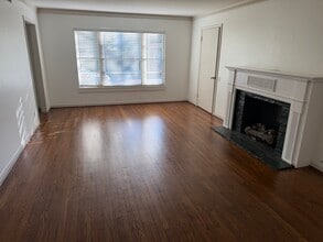 4151 Hawthorne Ave, Unit Hawthorne Duplex in Dallas, TX - Foto de edificio - Building Photo