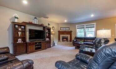 26608 12th Dr NW in Stanwood, WA - Building Photo - Building Photo