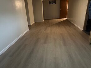 1279 E N Broadway St in Columbus, OH - Building Photo - Building Photo