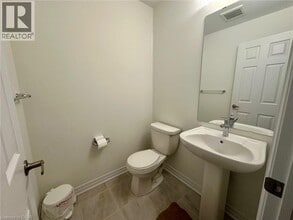 27 Amos Ave in Brantford, ON - Building Photo - Building Photo