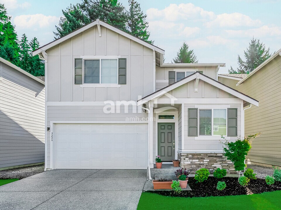 9290 Tiger Lilly Ln SE in Tumwater, WA - Building Photo