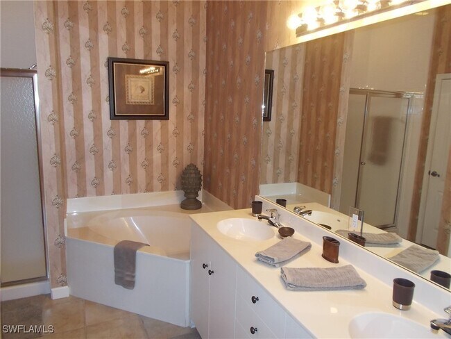 property at 2444 Ravenna Blvd