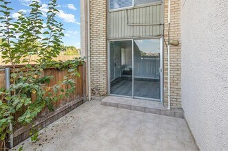 12818 Midway Rd in Dallas, TX - Building Photo - Building Photo