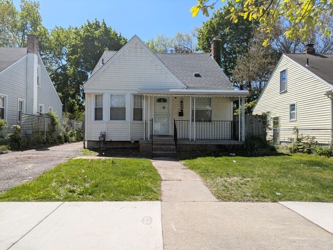 property at 19335 Huntington Rd