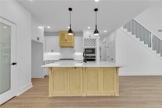 7001 SW Basswood Ave in Bentonville, AR - Foto de edificio - Building Photo