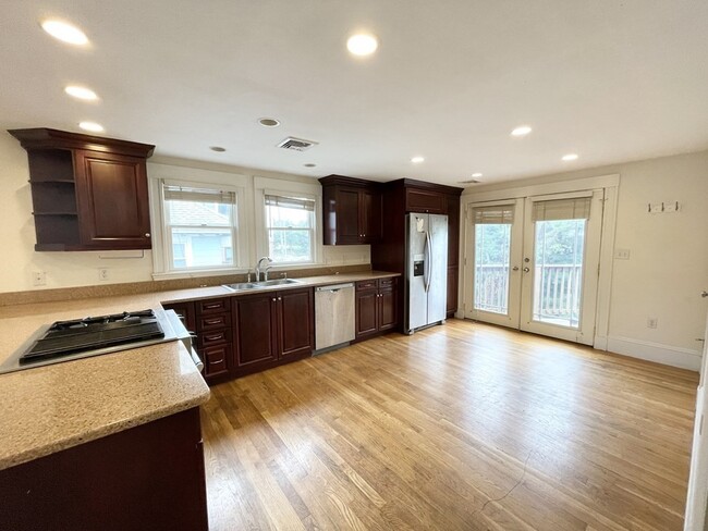 property at 15 Sunset St