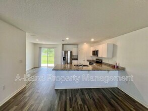 166 Maple Dr in Kissimmee, FL - Building Photo - Building Photo