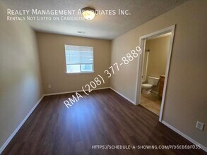 5312 W Morris Hill Rd in Boise, ID - Building Photo - Building Photo
