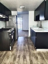 Oak Tree Village Apartments in Mt. Pleasant, MI - Building Photo - Building Photo