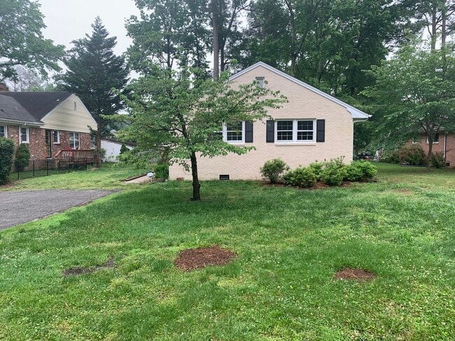 property at 716 Sunset Ave