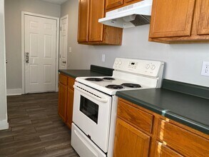 632 Old Humboldt Rd, Unit A in Jackson, TN - Foto de edificio - Building Photo