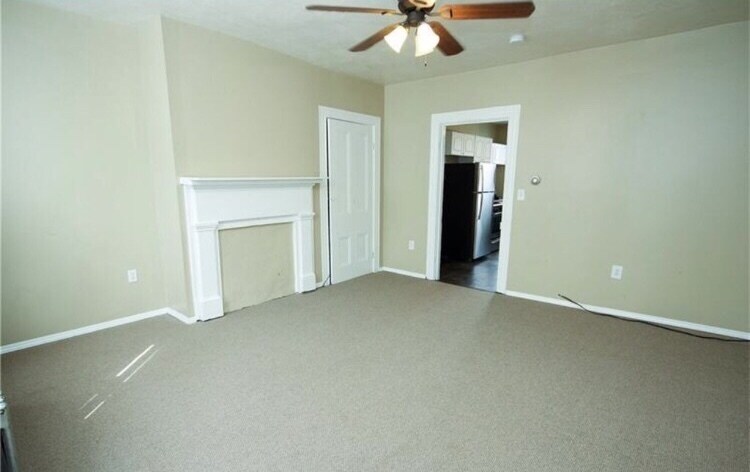 1709 Larkins Wy in Pittsburgh, PA - Building Photo