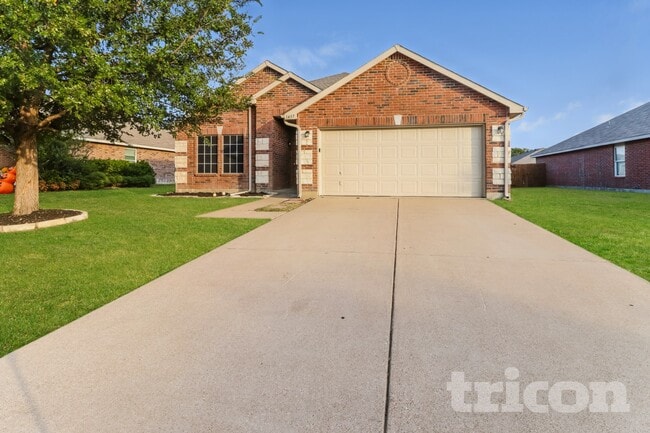 property at 1437 Lauren Dr