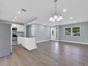 1958 41st Terrace SW in Naples, FL - Building Photo - Building Photo