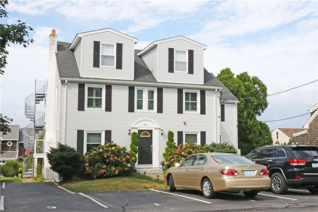 249 Tuckerman Ave in Middletown, RI - Building Photo