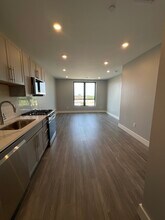 367 Western Ave, Unit 6 in Boston, MA - Foto de edificio - Building Photo