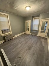 5617 Carpenter St in Philadelphia, PA - Building Photo - Building Photo