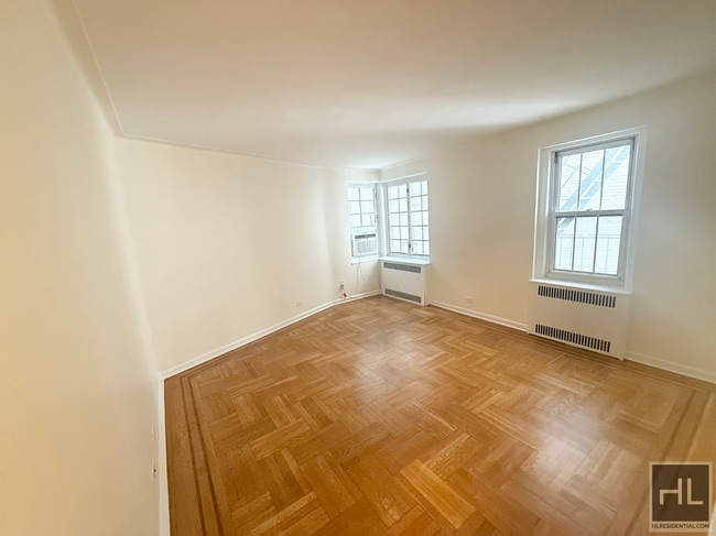 Jane Street in New York, NY - Building Photo - Building Photo