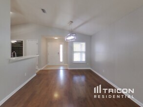 11706 Alexandra Dr in Jacksonville, FL - Building Photo - Building Photo