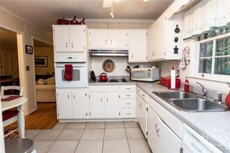 270 Segrest Cir in Athens, GA - Building Photo - Building Photo