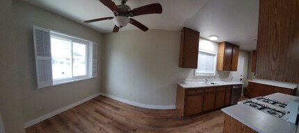 1862 Pueblo Dr in Hemet, CA - Foto de edificio - Building Photo