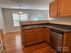3824 Pimilico Trace Ln, Unit B205 in Charlotte, NC - Building Photo - Building Photo