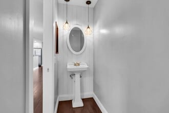 408 Windjammer Cir in Chula Vista, CA - Building Photo - Building Photo