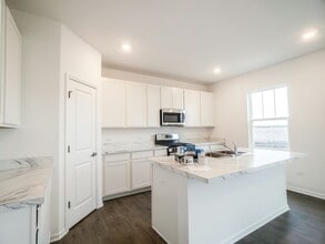 11490 Thomas St in Winfield, IN - Building Photo - Building Photo