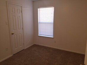 1909 S Loop 289 in Lubbock, TX - Building Photo - Building Photo