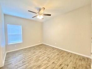 5700 Sandpiper Ave in McAllen, TX - Building Photo - Building Photo