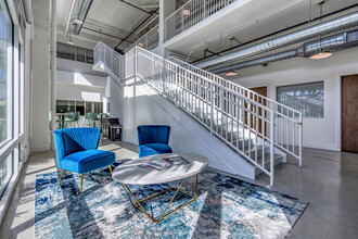 Bold Lofts Apartments & Private Office Ren... in Sarasota, FL - Building Photo - Interior Photo