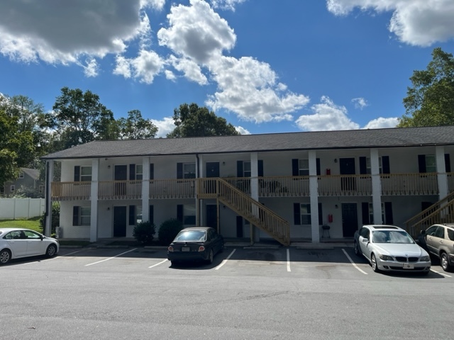 Fairfield Apartments in Winston-Salem, NC - Building Photo