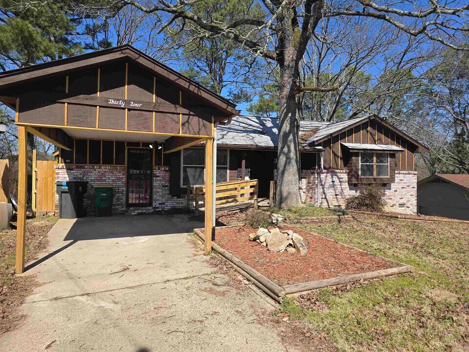 34 W Windsor Dr in Little Rock, AR - Building Photo
