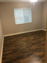 715 N Rock Dr photo'