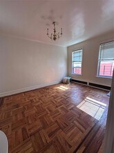 2442 Wallace Ave, Unit 2F in Bronx, NY - Building Photo - Building Photo