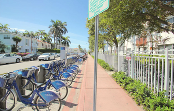 1560 Pennsylvania Ave, Unit 214 in Miami Beach, FL - Building Photo - Building Photo