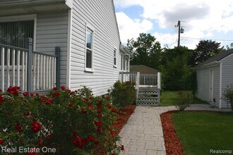 3268 Troy Ave in Troy, MI - Building Photo - Building Photo