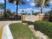 8721 Wiles Rd in Coral Springs, FL - Foto de edificio - Building Photo