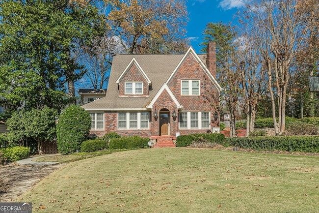 1957 Walker Ave in Atlanta, GA - Foto de edificio - Building Photo