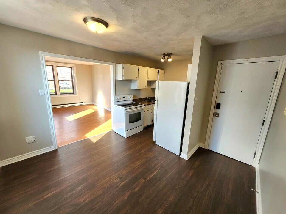 242-242 Duke St in Saint John, NB - Building Photo