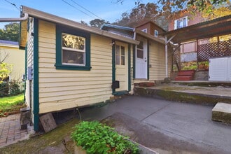 500 Humboldt Rd in Brisbane, CA - Building Photo - Building Photo