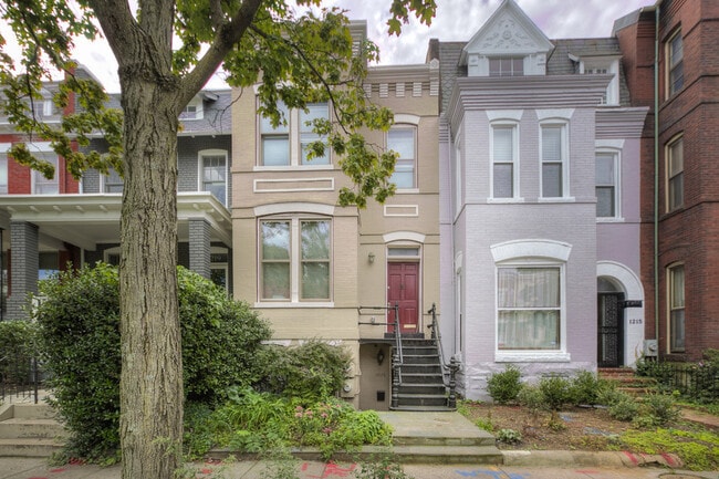 1217 Independence Ave SE in Washington, DC - Building Photo - Building Photo
