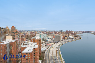 The Brittany in New York, NY - Foto de edificio - Building Photo
