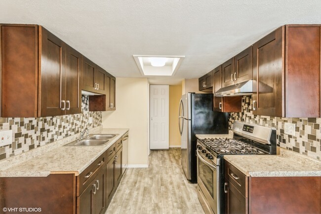1423 Sacramento Dr in Hanover Park, IL - Building Photo - Building Photo