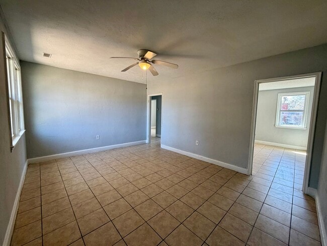 634 Miller Rd in Sumter, SC - Building Photo - Building Photo