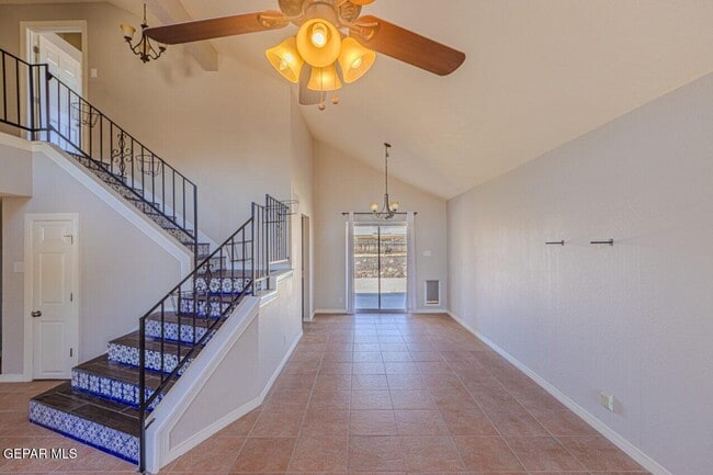 5717 Saplinas Rd in El Paso, TX - Building Photo - Building Photo